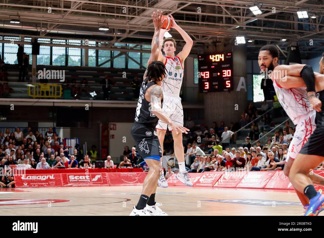 Reggio Emilia, Italie. 07th mai 2023. 7 mai 2023, Reggio Emilia, Italie: Reggio Emilia, Italie, PalaBigi, 07 mai 2023, Nathan Reuvers (unahotels Reggiana) pendant UNAHOTELS Reggio Emilia vs Dolomiti Energia Trentino - Championnat italien de basket-ball série A. (Credit image: © Nicholas Russo/LPS via Credit: Zuma Press/Alay Live News Banque D'Images