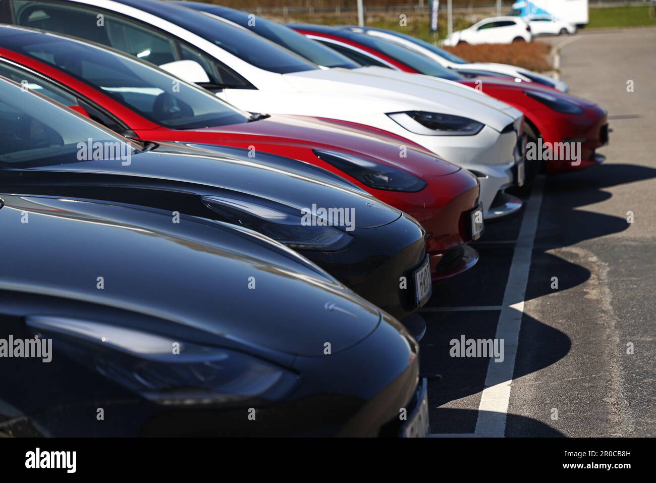 Concession et service de voiture Tesla, Örebro, Suède Banque D'Images