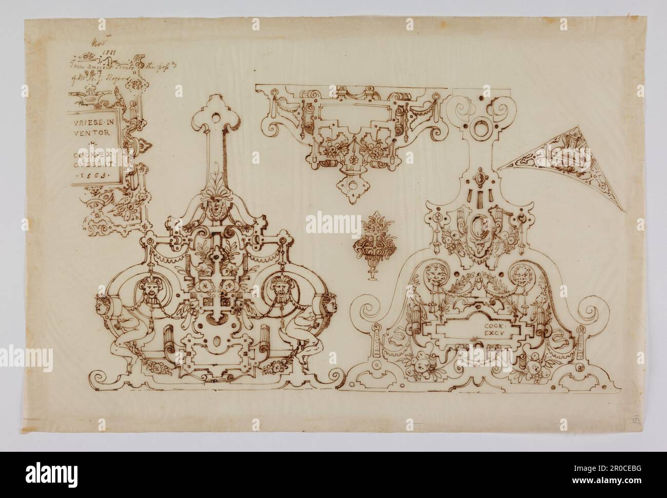 Wilkinson Tracing, dessins pour l'ornement de style grotesque, 1820. Encre sur papier de traçage. La page porte l'inscription 'Nov 1833 de Ancient Prints in the Possn of MR N. G. Rogers'. Concepteur : Richard Bridgens. Après : Hans Vredeman de Vries. Rapporteur pour avis: Thomas Wilkinson Banque D'Images