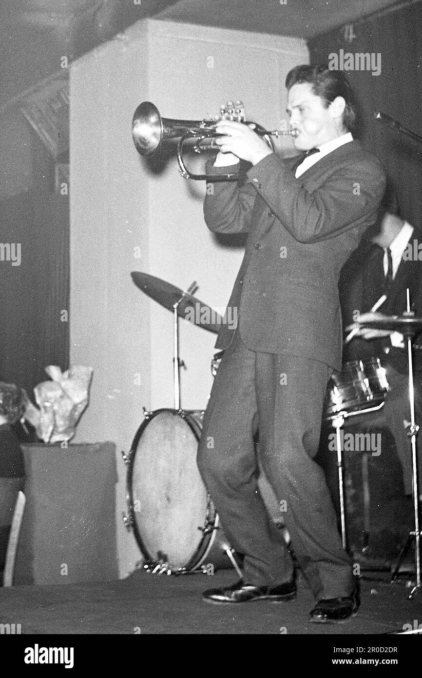 Il y a 35 ans, sur 13 mai 1988, le trompettiste Chet BAKER est mort à Amsterdam, Chet BAKER, Etats-Unis, musicien, trompettiste, Jazz, dont le vrai nom est Chesney Henry Baker Jr., ici à son concert à Hambourg, 23 janvier 1964, SW -enregistrement, ? Banque D'Images