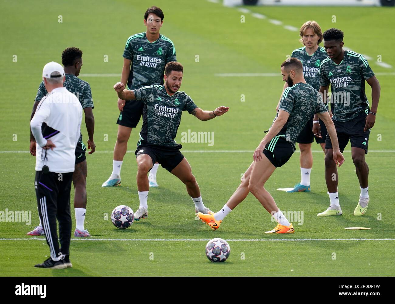 Carlo Ancelotti, directeur du Real Madrid, Eden Hazard, Karim Benzema, Luka Modric et Aurélien Tchouameni lors d'une session de formation au Centre de formation Ciudad Real Madrid, Madrid. Date de la photo: Lundi 8 mai 2023. Banque D'Images