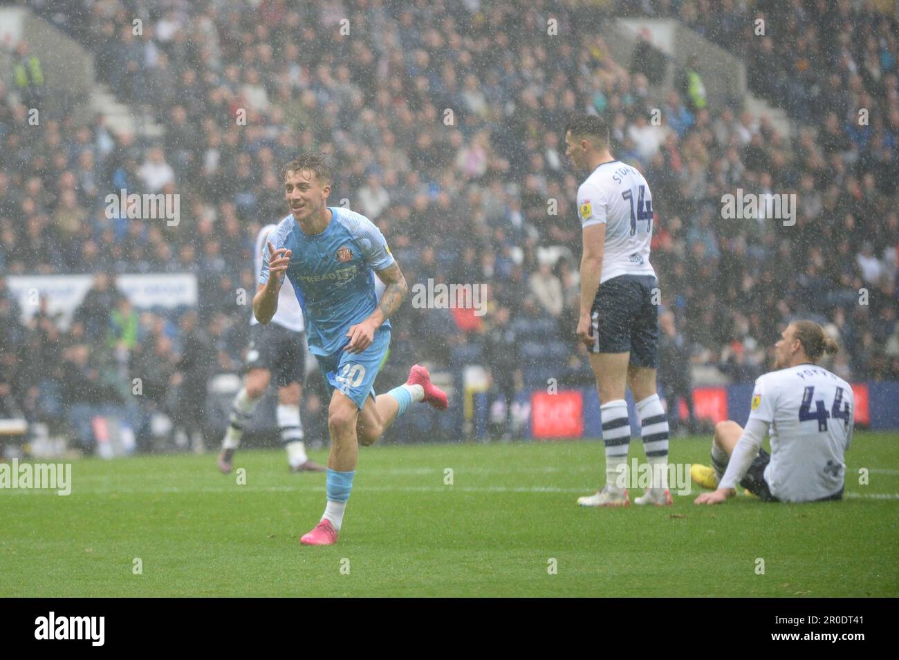 Jack Clarke #20 de Sunderland célèbre son but lors du match de championnat de Sky Bet Preston North End vs Sunderland à Deepdale, Preston, Royaume-Uni, 8th mai 2023 (photo de Craig Cresswell/News Images) Banque D'Images