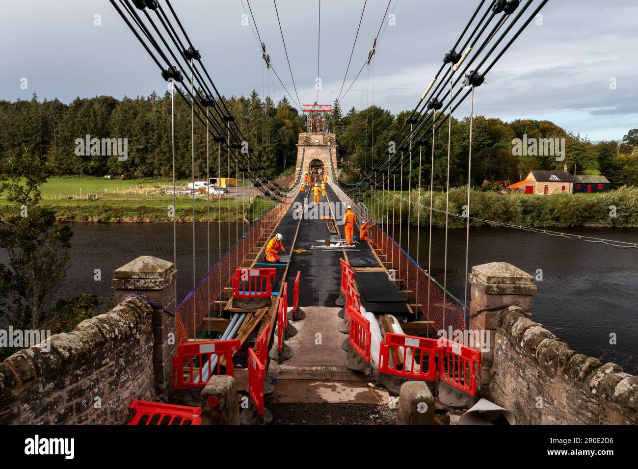 Travaux de restauration en cours sur le pont de la chaîne de l'Union les travaux ont été effectués à partir d'octobre 2020 avec la réouverture du pont le 17 avril 2023 Banque D'Images