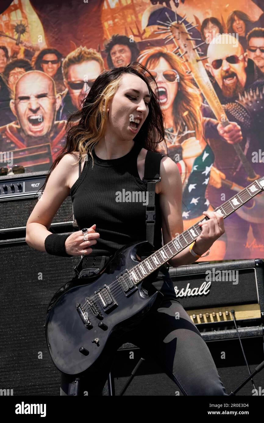 6 mai 2023: Musicien - Allie Kay, guitariste de la bande Jason Charles Miller, au concert de 2023 â€œRock pour Ronnie â€" au profit de Ronnie James Dio cancer Fund, Parc historique d'État de Los Encinos, Encino, Californie, Etats-Unis, 7 mai, 2023. (Credit image: © Scott Mitchell/ZUMA Press Wire) USAGE ÉDITORIAL SEULEMENT! Non destiné À un usage commercial ! Banque D'Images