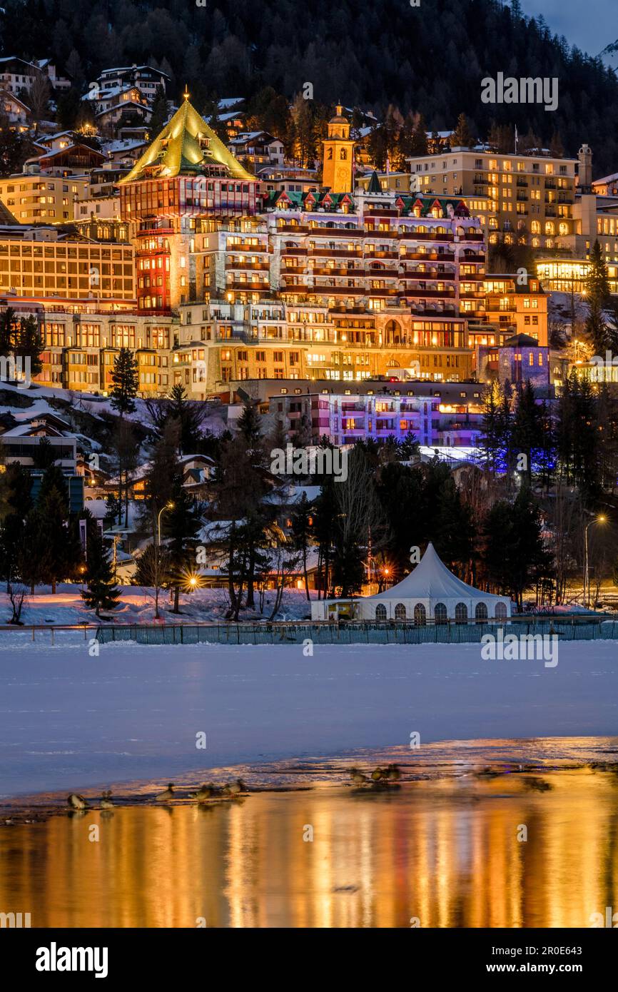 Suisse, Engadin, St.Moritz: Lac Sankt Moritz et Grandhotel 'Badrutt's Palace Hotel' Banque D'Images