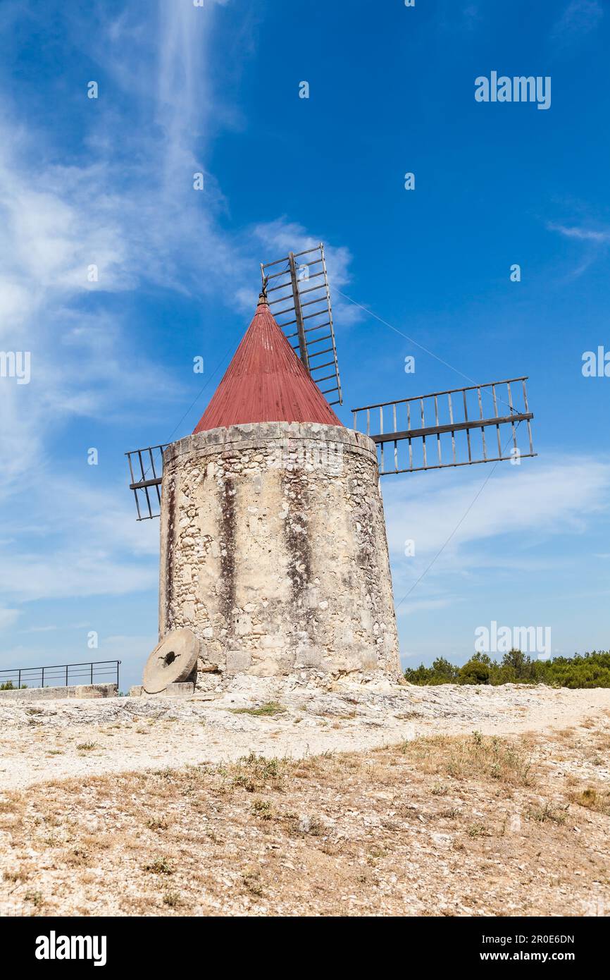 Provence, France. Fontvieille, ancien moulin en pierre et bois Banque D'Images