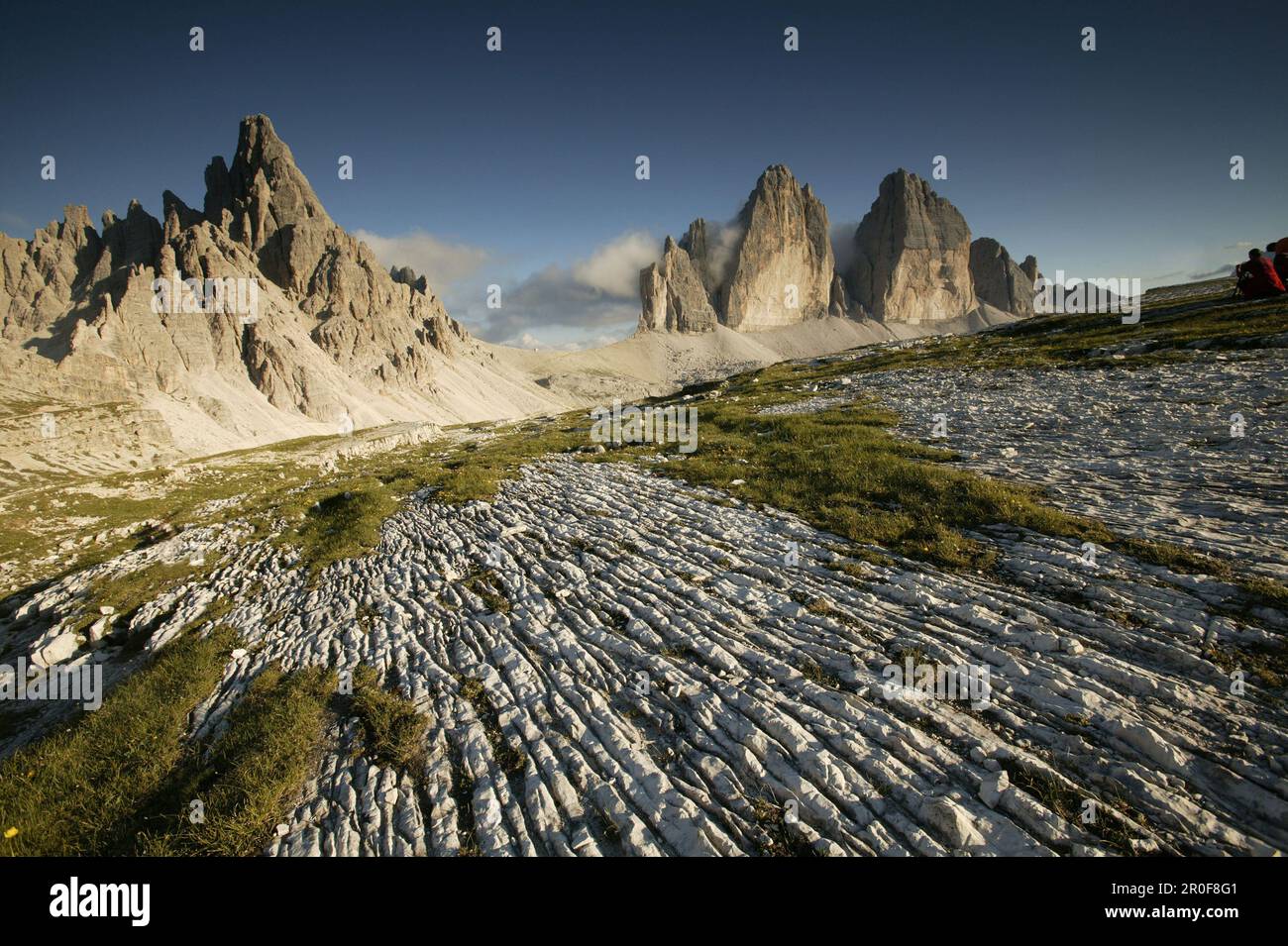 Tre CIMO di Lavaredo (3100m) et Paternkofel, Parc naturel des Dolomiti di Sesto, Dolomites, Italie Banque D'Images