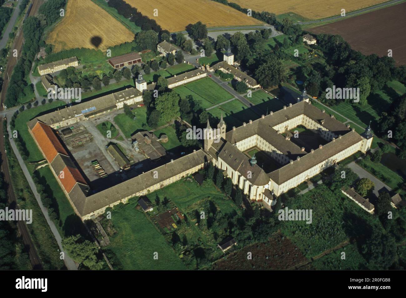 Château et abbaye de la découverte, Hoexter, Weserbergland, Rhénanie-du-Nord-Westphalie, Allemagne Banque D'Images