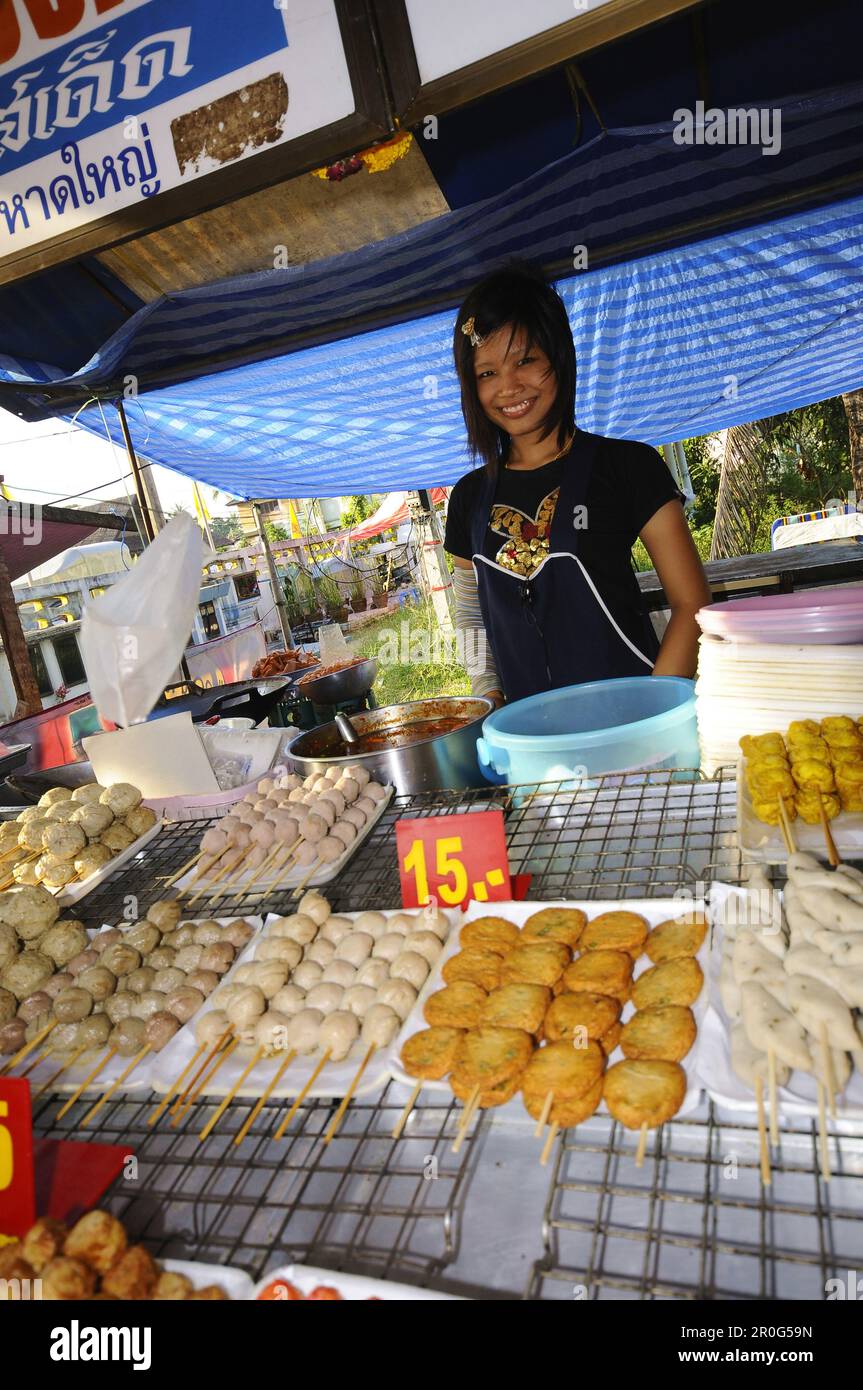 Marché à Ban Bo Phut, côte nord, Ko Samui, Thaïlande Banque D'Images