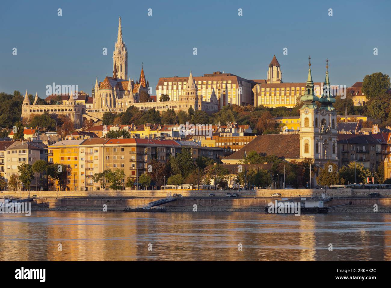 L'église Matthias, Saint Anna, du Bastion des Pêcheurs, Budapest, Hongrie Banque D'Images