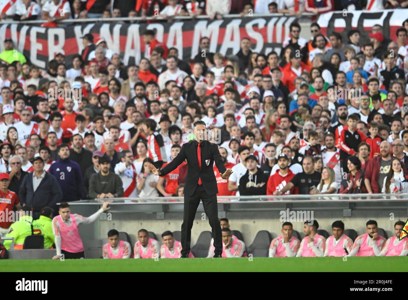 Argentine, Buenos Aires - 07 mai 2023: Entraîneur-chef Martín Demichelis de River plate le Torneo Binance 2023 de l'Argentine match professionnel Liga entre Banque D'Images