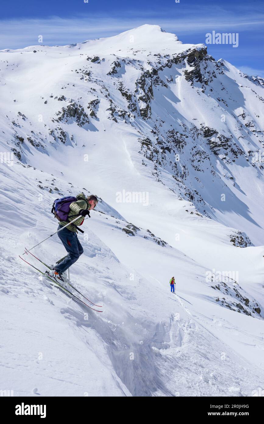 Homme ski de descente, le Piz Piz Uter Uter, Alpes Livigno, Engadine, Grisons, Suisse Banque D'Images