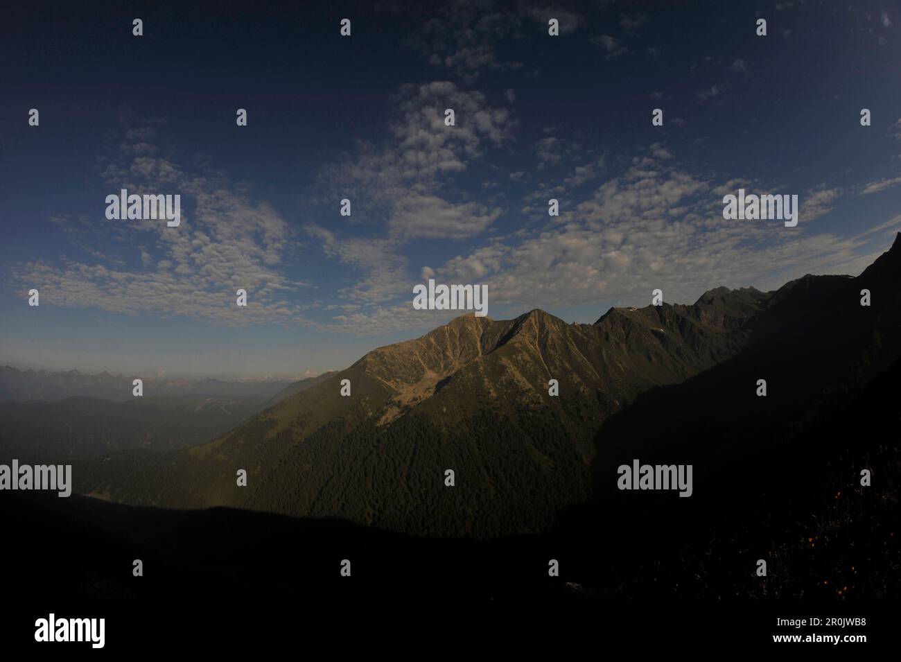 Vue du sommet de Gitsch à Gaisjoch, montagnes Pfunderer, Tyrol du Sud, Italie Banque D'Images