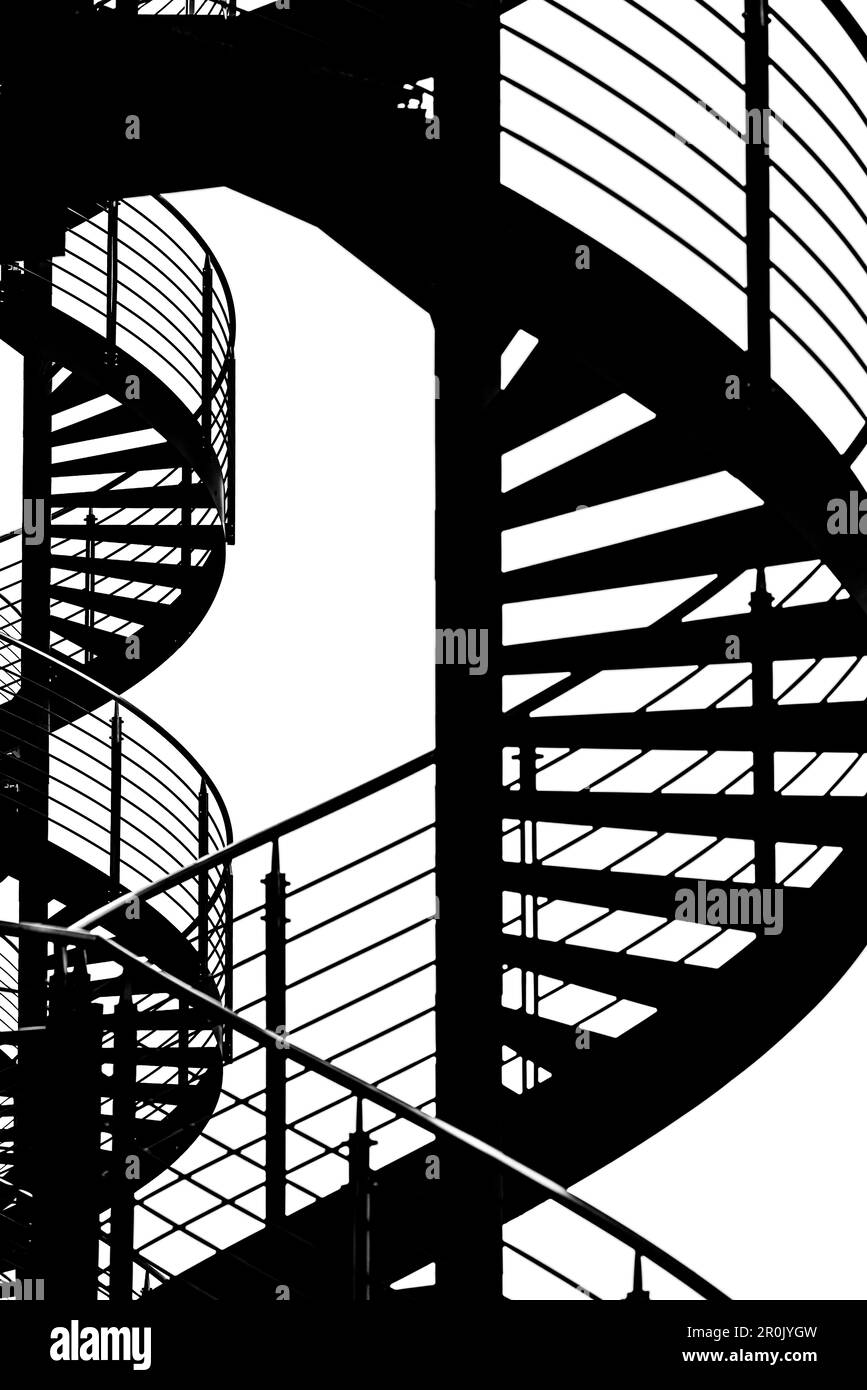 Deux escaliers en spirale comme silhouette, architecture moderne dans la ville portuaire, Hambourg, Allemagne Banque D'Images