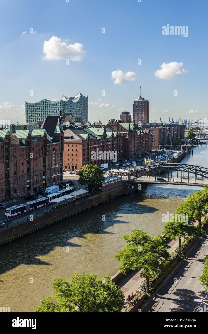 Le nouveau et vieux Elbphilharmonie maisons de négoce dans Speichercity, architecture moderne à Hambourg, Hambourg, Allemagne du Nord, Allemagne Banque D'Images