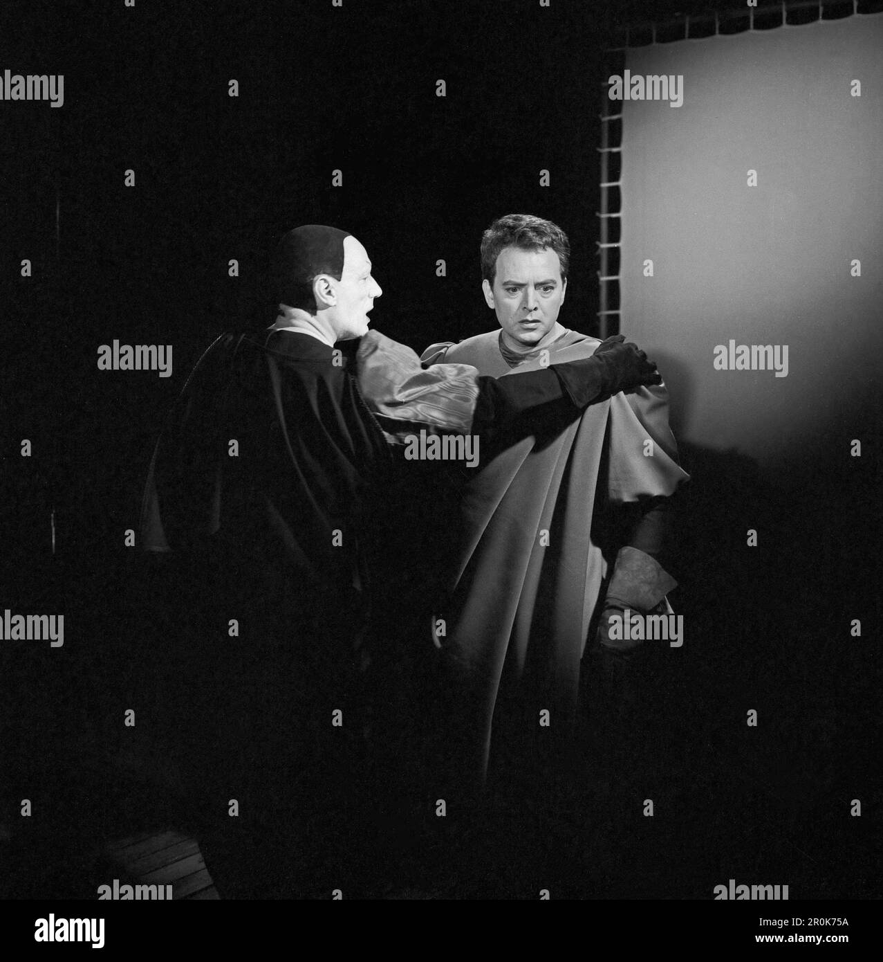 Faust, Spielfilm nach dem Stück von Johann Wolfgang von Goethe, Deutschland 1960, Regie: Peter Gorski, Darsteller: Gustaf Gründgens, Wwill Quadflieg Banque D'Images