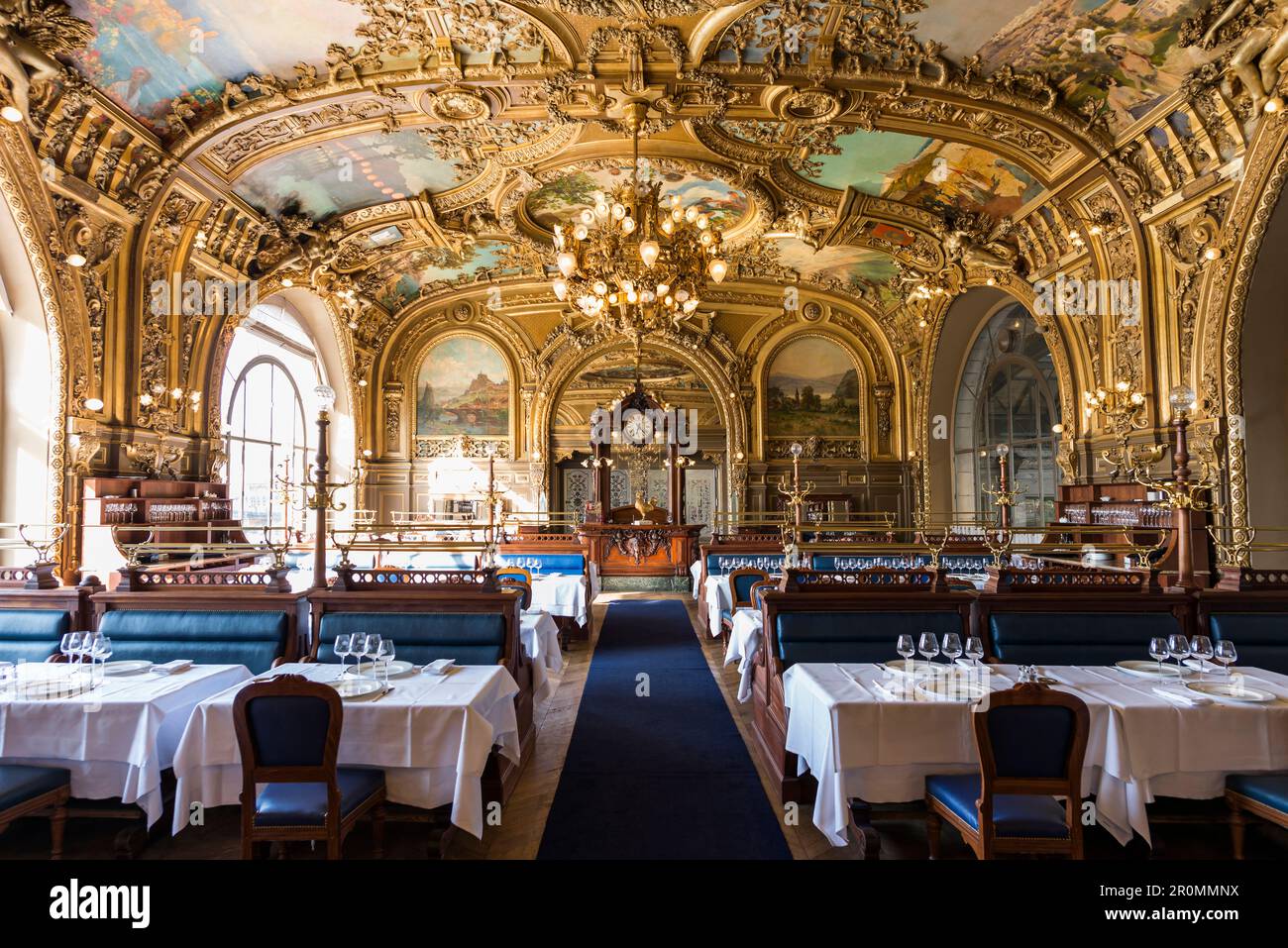Gare Art déco, le restaurant Le Train Bleu, Gare de Lyon, Paris, France Banque D'Images