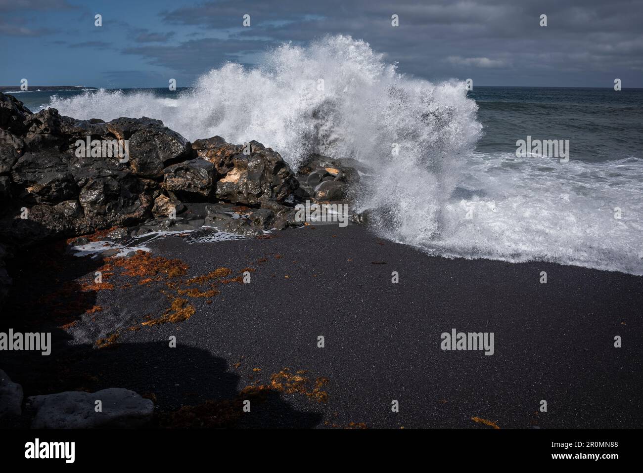 La Playa del Janubio est une plage naturelle avec du sable noir. Janubio, Lanzarote, Iles Canaries, Espagne, Europe Banque D'Images