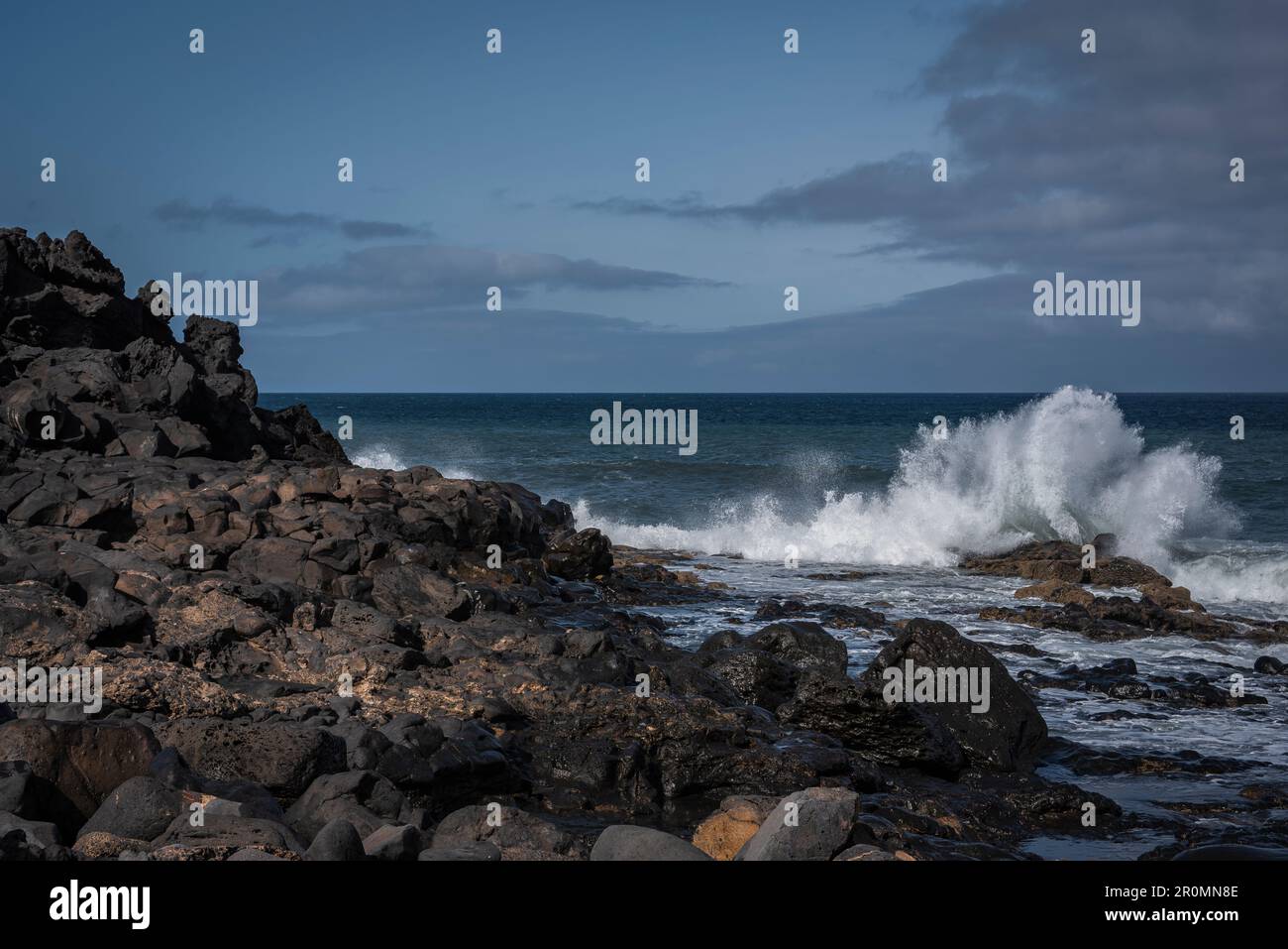 La Playa del Janubio est une plage naturelle avec du sable noir. Janubio, Lanzarote, Iles Canaries, Espagne, Europe Banque D'Images