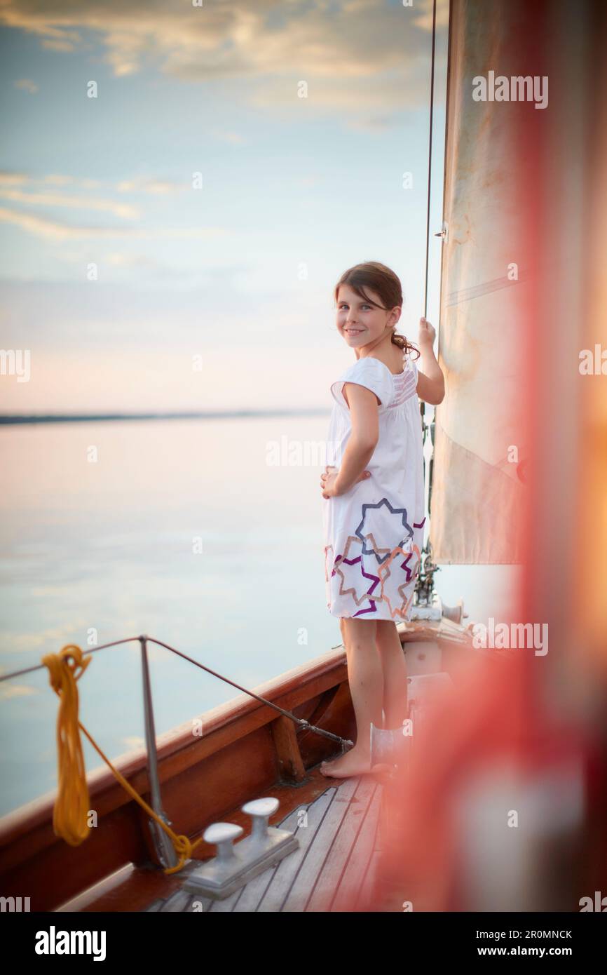 Fille de 9 ans sur la prépuce, DEUX CÔTÉS SIR SHACKLETON SUR L'AMMERSEE Ammersee, Bavière Allemagne * Lac Ammer, Bavière, Allemagne Banque D'Images