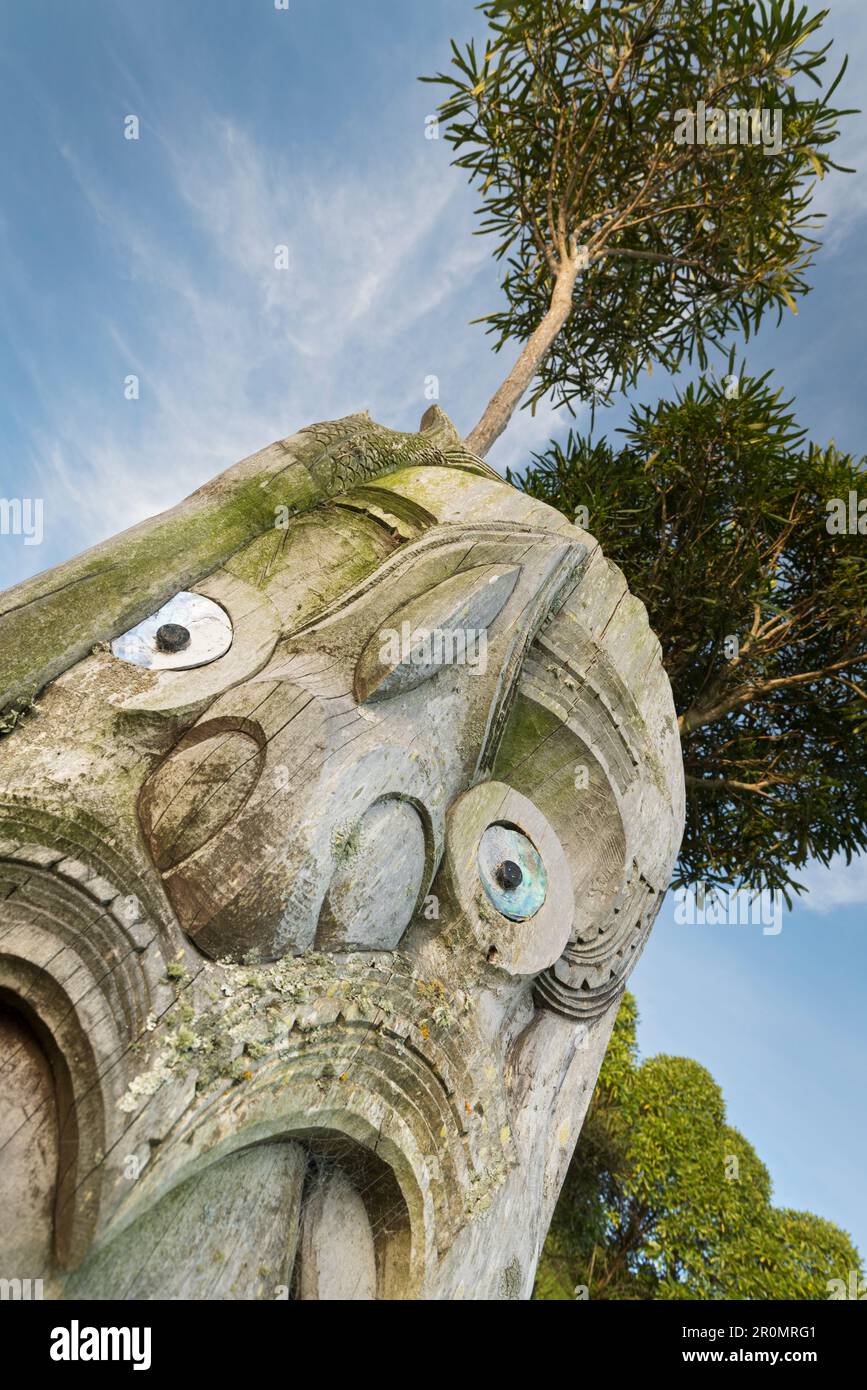 Sculpture Maori De Bois, Akaroa, Péninsule Banks, Canterbury, Ile Du Sud, Nouvelle-Zélande, Océanie Banque D'Images