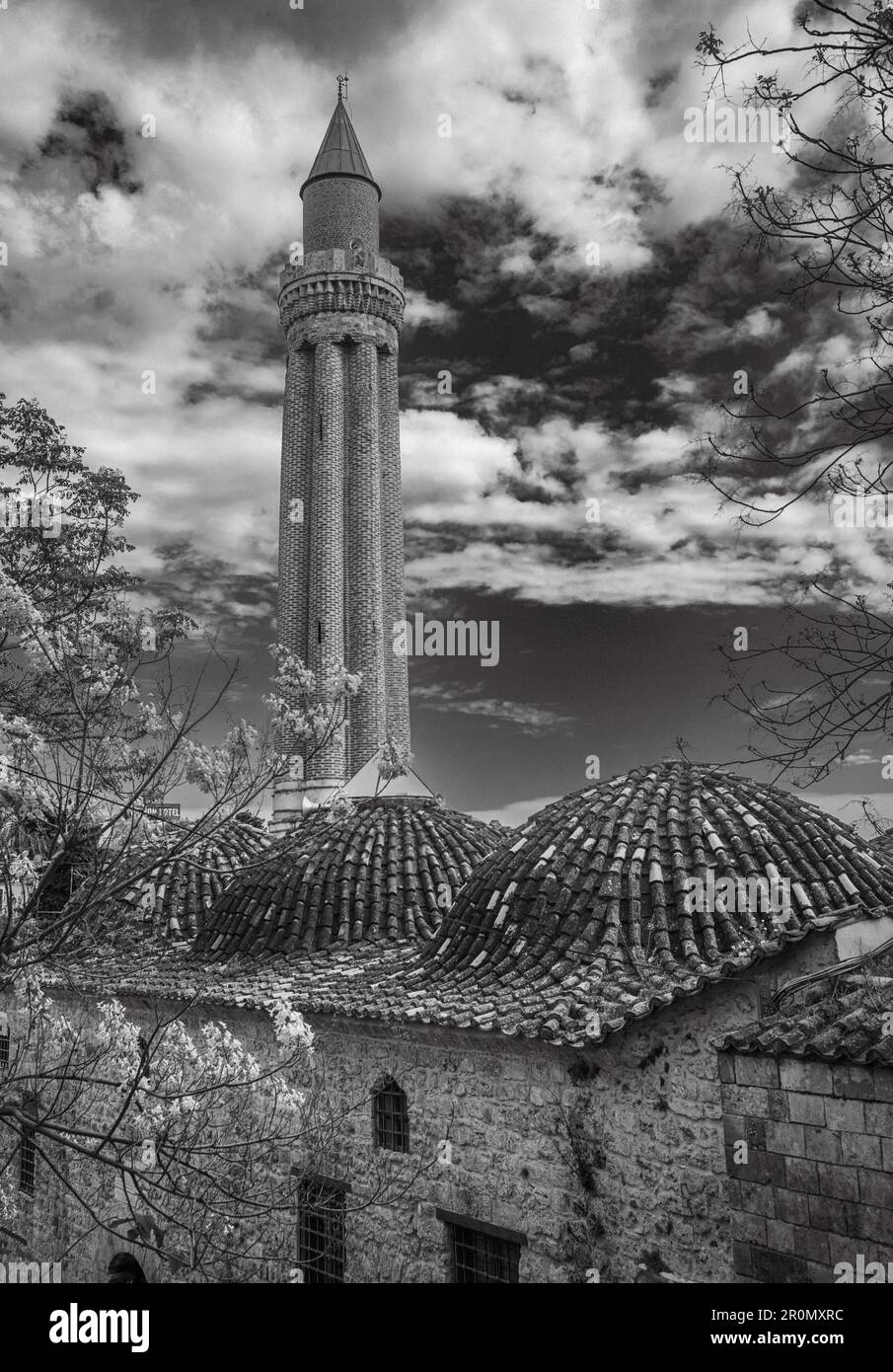 La mosquée Yivli Minaret inj la vieille ville de Kaleici à Antalya, province d'Antalya, Turquie (Turkiye) Banque D'Images