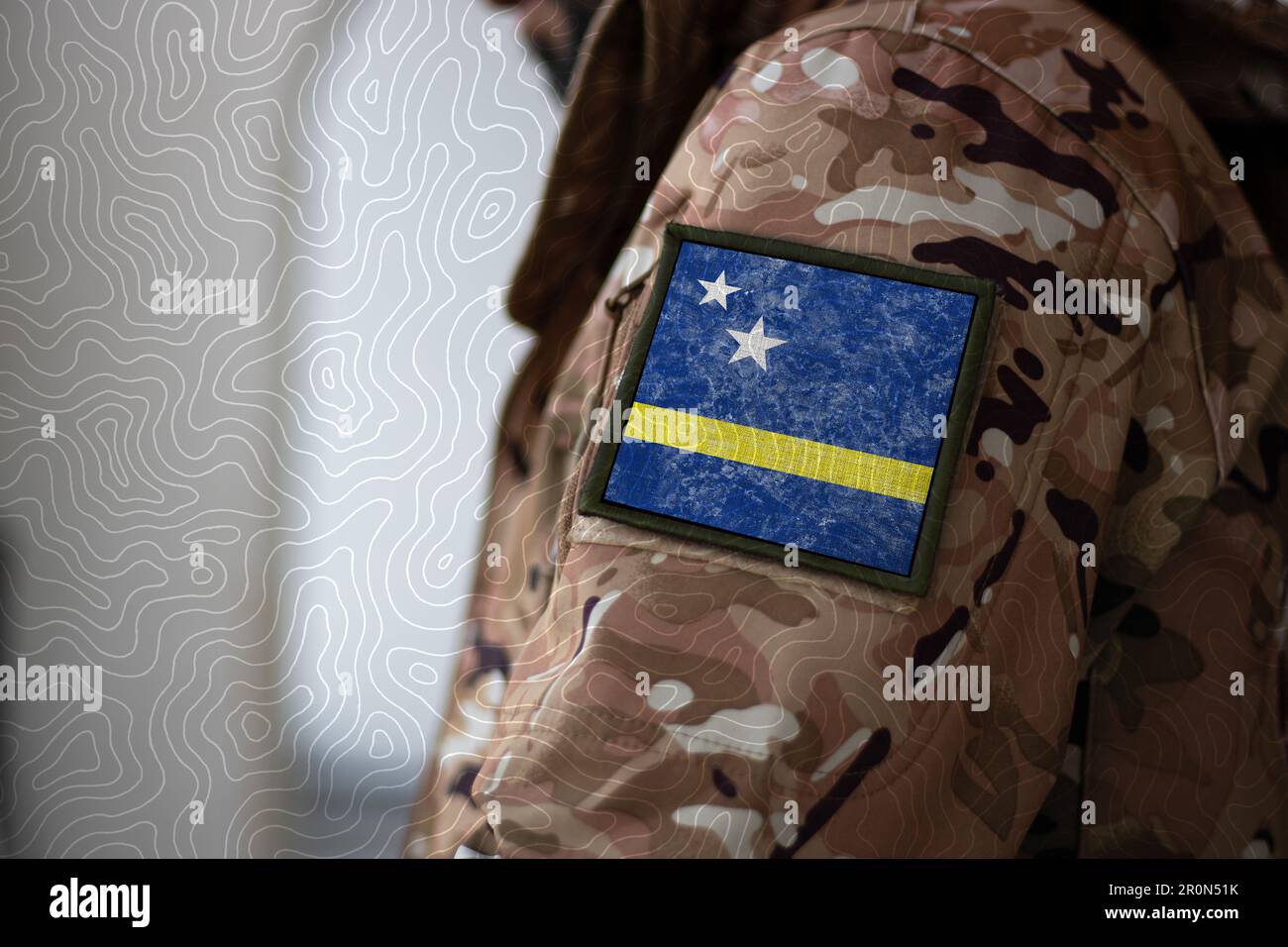 Soldat de Curaçao. Soldat avec drapeau Curaçao, drapeau Curaçao sur un