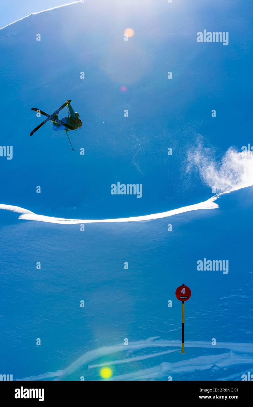 Poudering à Sölden, Tyrol, Autriche Banque D'Images