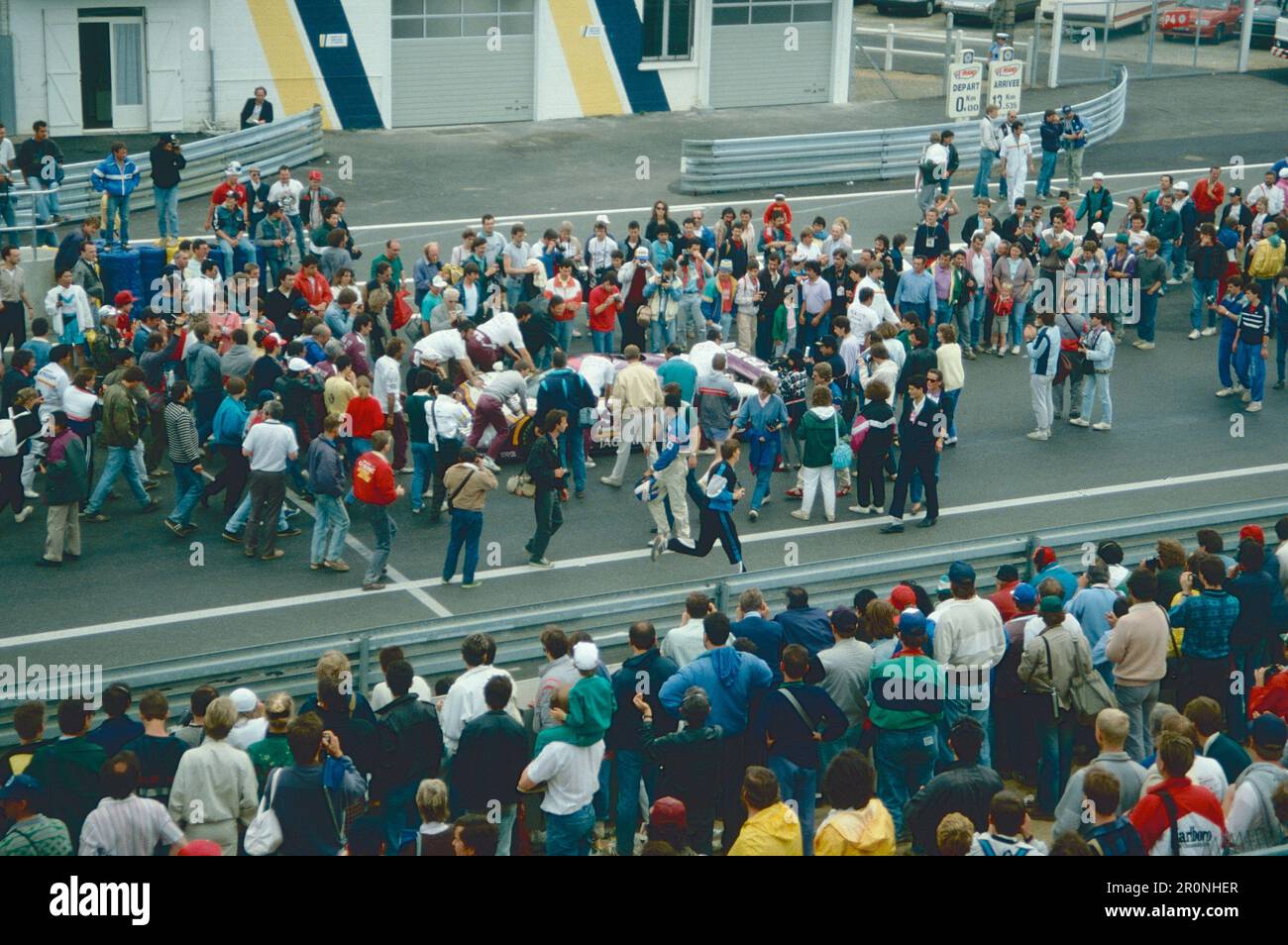Voitures de course au Mans, France, 1988 Banque D'Images