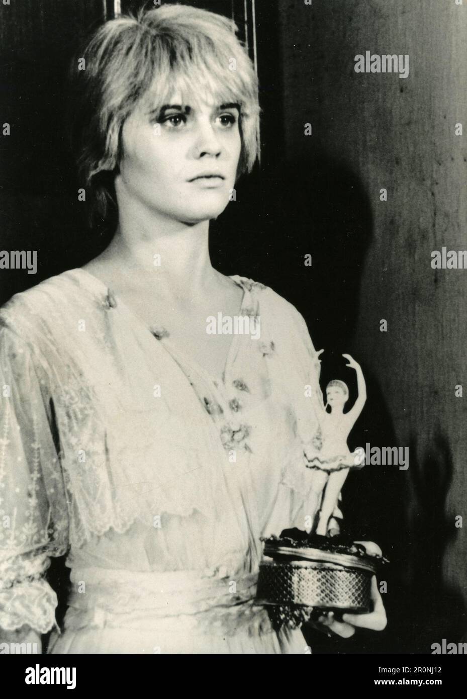 L'actrice américaine Kirsty Swanson dans le film Flowers in the Attic, USA 1987 Banque D'Images