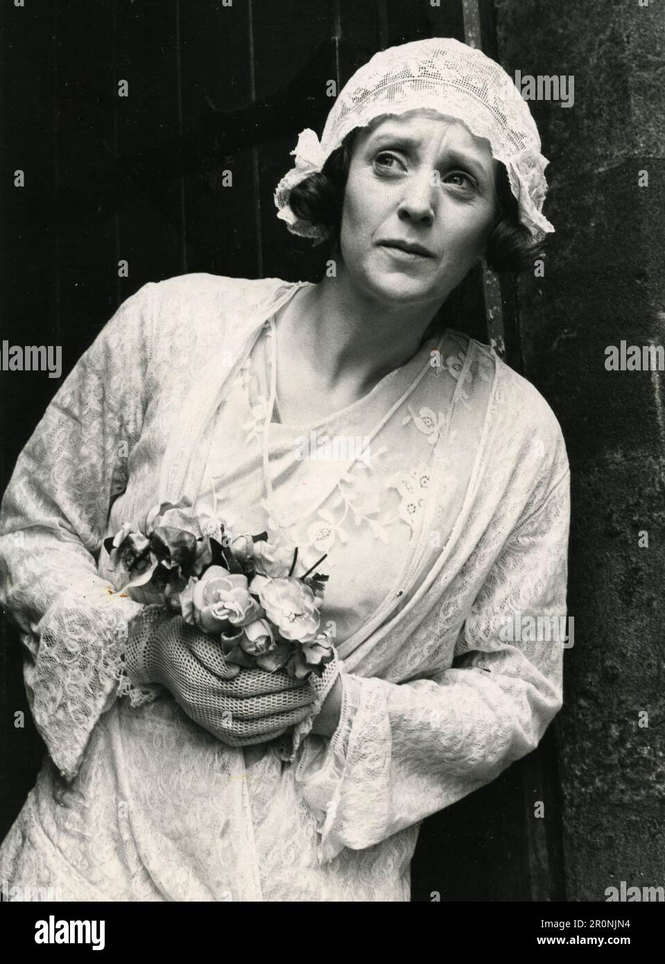 L'actrice anglaise Polly James dans la série télévisée Her Wedding Morn, Royaume-Uni 1975 Banque D'Images