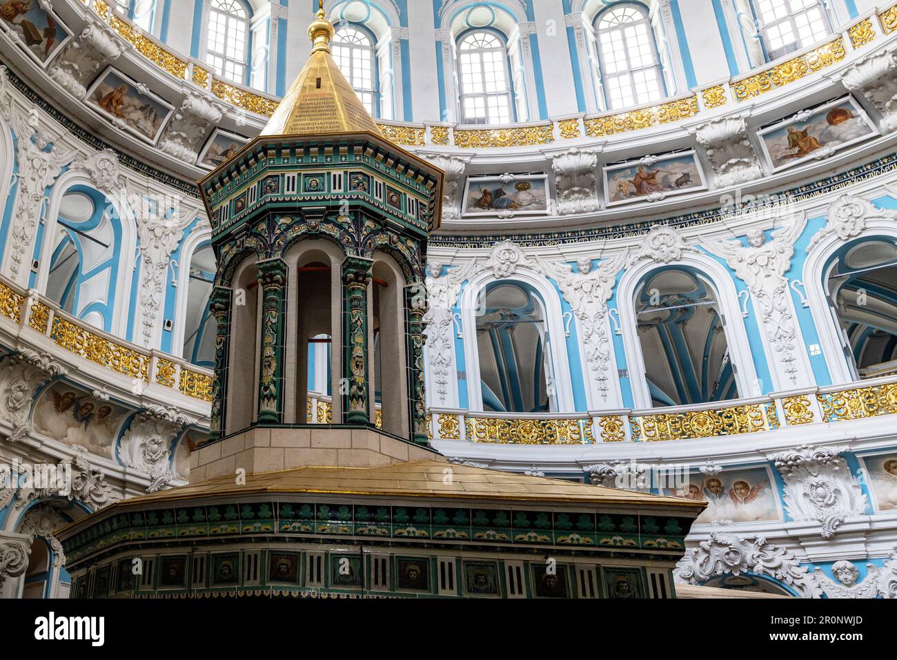 Istra, Russie - 7 mai 2023 : le dôme du katholikon est inspiré de l'église du Saint-Sépulcre à Jérusalem, à l'intérieur de la cathédrale de Résurrection du Nouveau-Je Banque D'Images