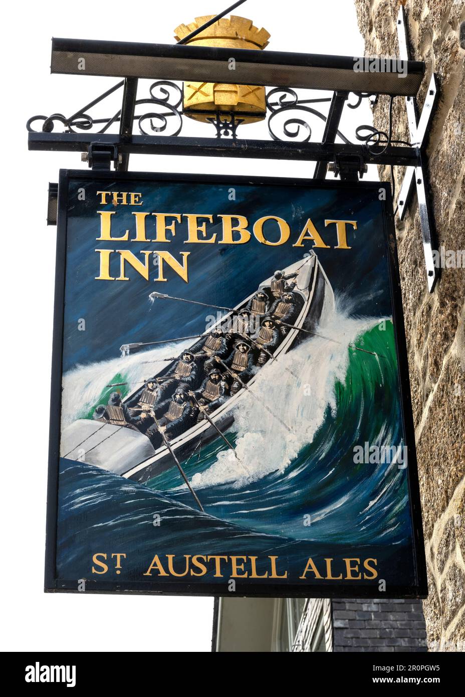 Panneau de pub suspendu traditionnel au Lifeboat Inn - public House - Wharf Road, St Ives, Cornwall, Angleterre, Royaume-Uni Banque D'Images
