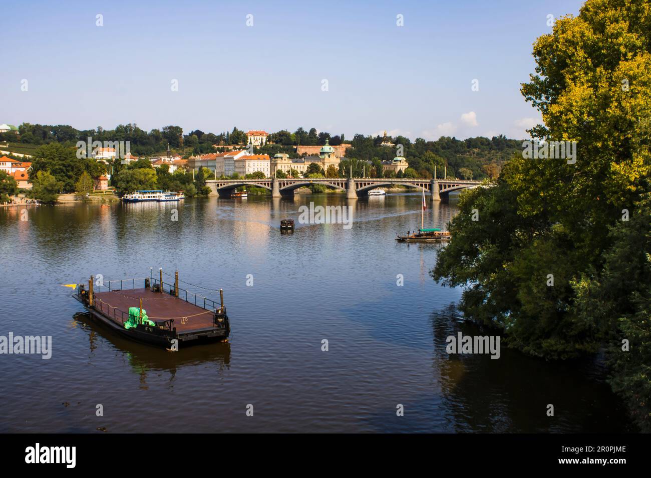 Paysage urbain de Prague, rivière Moldva, rivière Vltava Banque D'Images