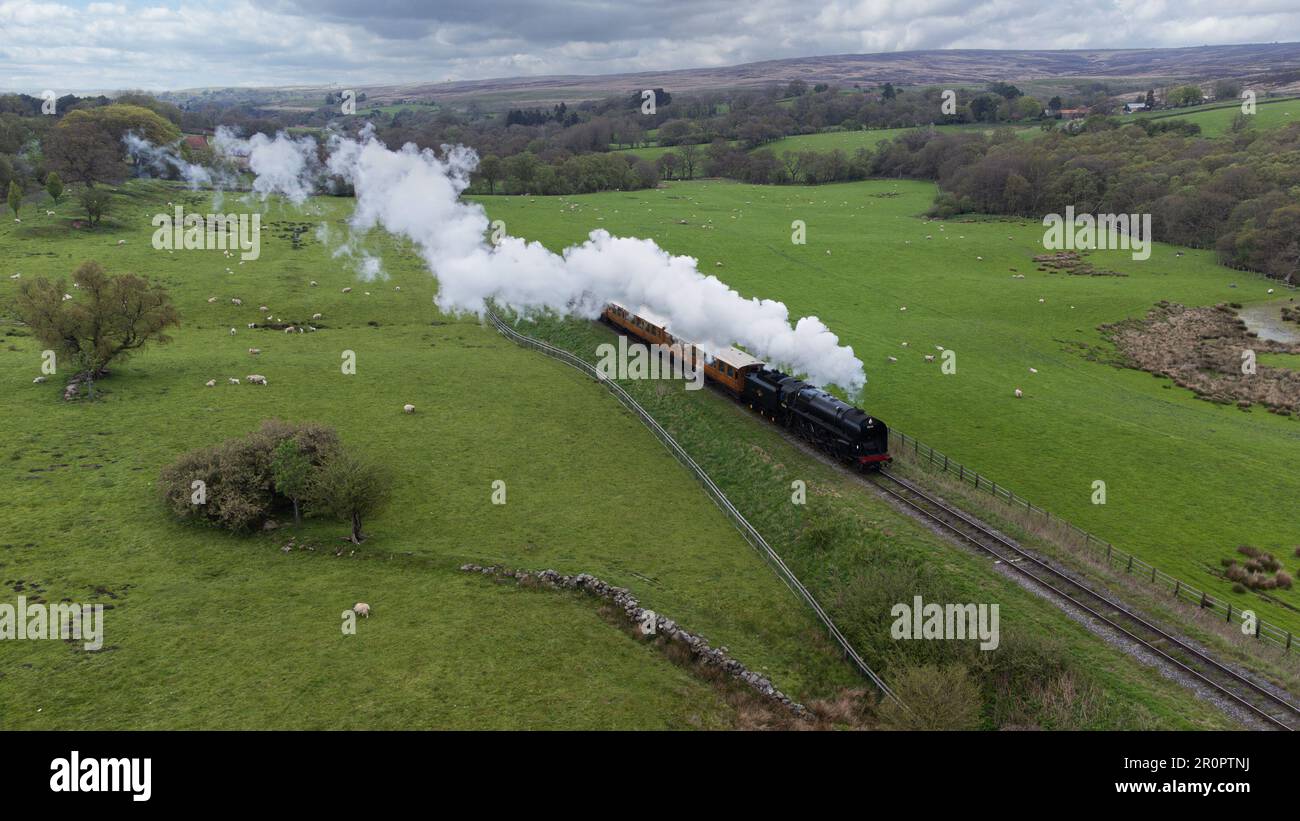 Train à vapeur Locomotive dans les North Yorkshire Moors près de Goathland Banque D'Images
