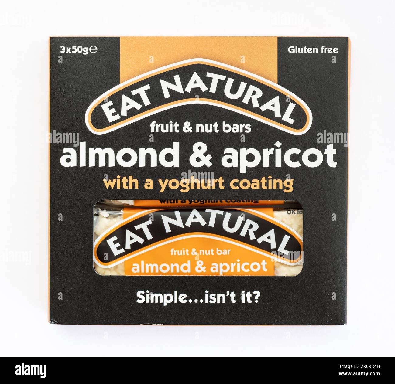 Mangez des amandes et des abricots naturels avec un lot de barres enrobant de yaourt Banque D'Images