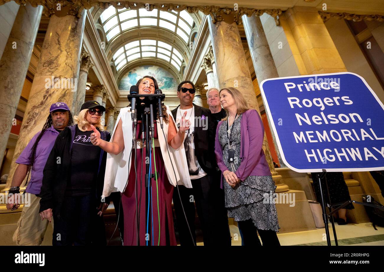 St. Paul, États-Unis. 04th mai 2023. Julia Coleman, sénatrice de l'État du Minnesota, parle lors d'une conférence de presse pour nommer un tronçon de l'autoroute 5 à Chanhassen après le prince Rogers Nelson sur 4 mai 2023, au capitole de l'État du Minnesota à St. Paul, Minnesota. (Photo par Carlos Gonzalez/Minneapolis Star Tribune/TNS/Sipa USA) crédit: SIPA USA/Alay Live News Banque D'Images