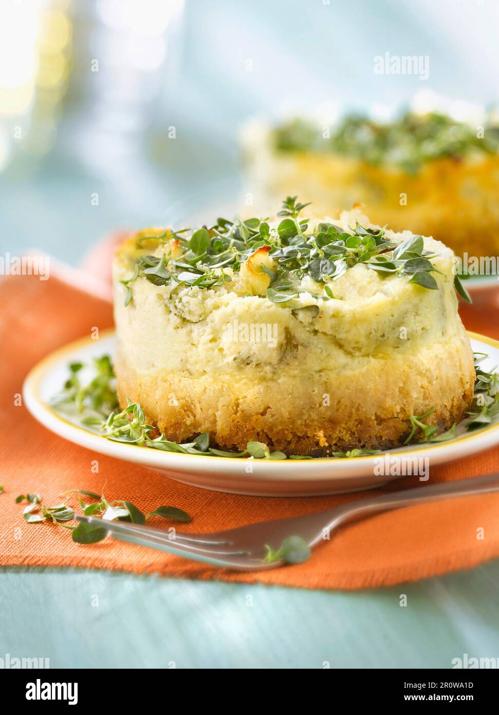 Poisson blanc et cheesecake aux herbes Banque D'Images