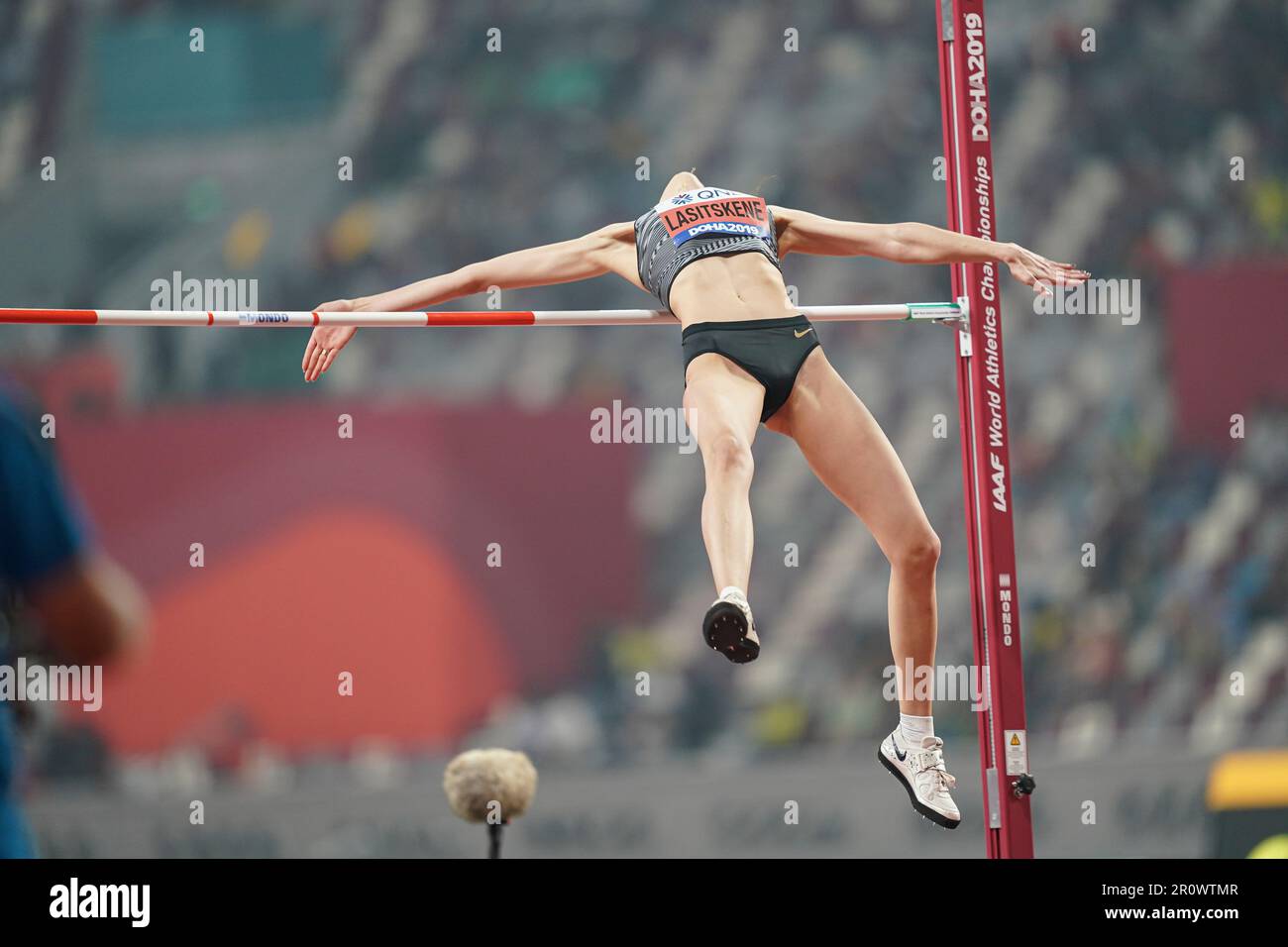 Mariya Lasitskene participe au saut en hauteur aux Championnats du monde d'athlétisme de Doha 2019. Banque D'Images