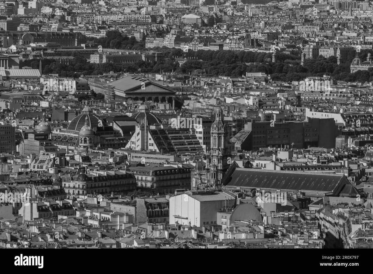Toits de paris noir et blanc Banque de photographies et d’images à ...