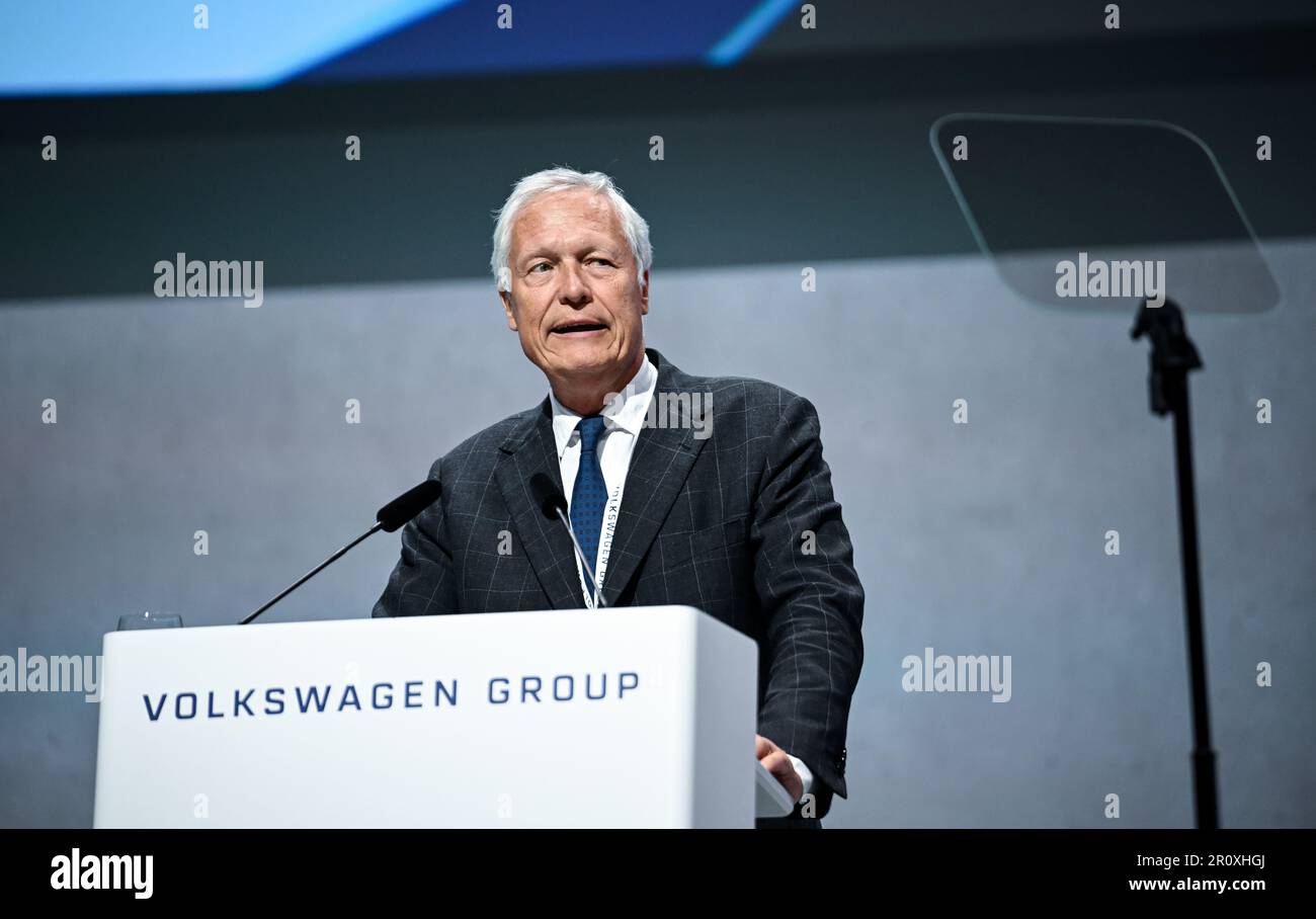 Berlin, Allemagne. 10th mai 2023. Günther Horvath, membre du conseil de surveillance de Porsche se, prend la parole lors de la réunion plénière de Volkswagen AG - Assemblée générale annuelle 2023. Credit: Britta Pedersen/dpa/Alay Live News Banque D'Images
