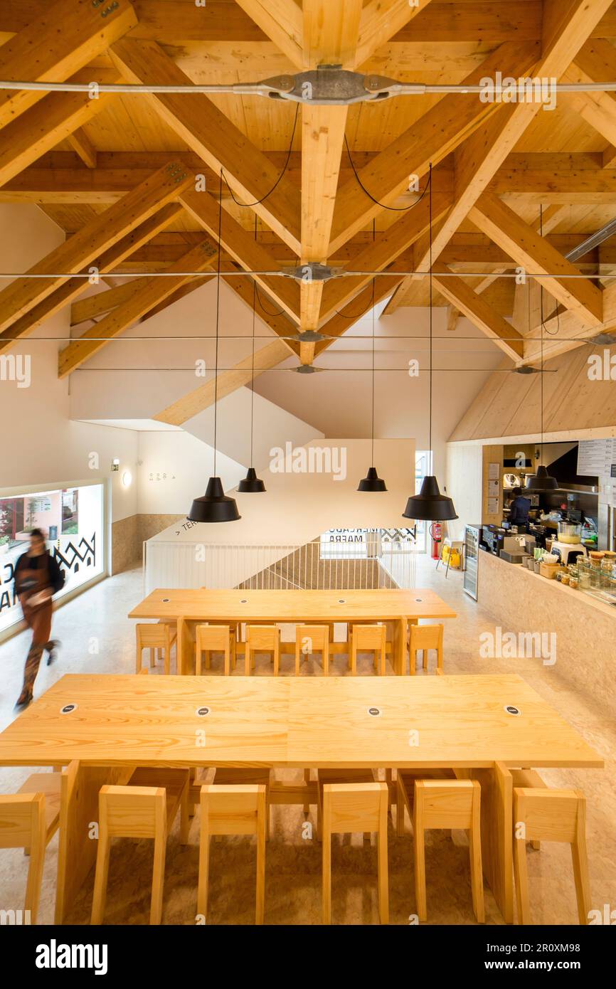 Mercado Municipal de Mafra recém requalificado [rénovation du marché municipal de la ville Mafra - Portugal] Banque D'Images