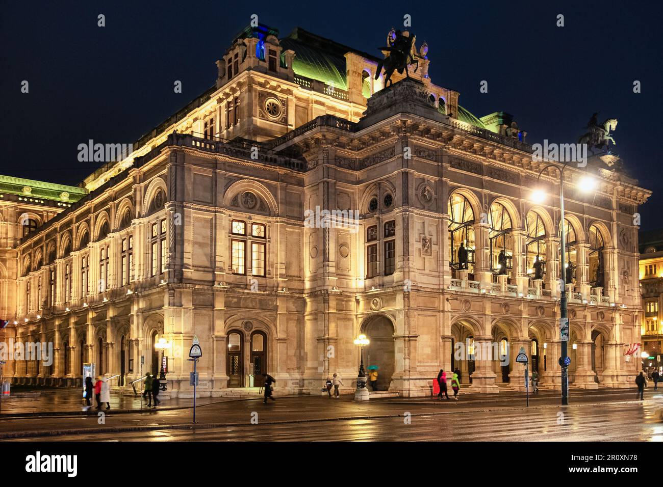 L'Opéra national de Vienne est l'un des opéras les plus célèbres et les plus prestigieux au monde. Banque D'Images