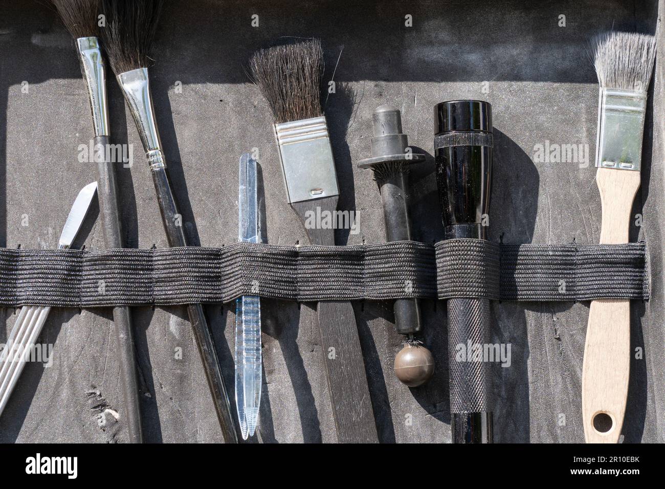 Équipement de scène de crime de police, brosses Banque D'Images