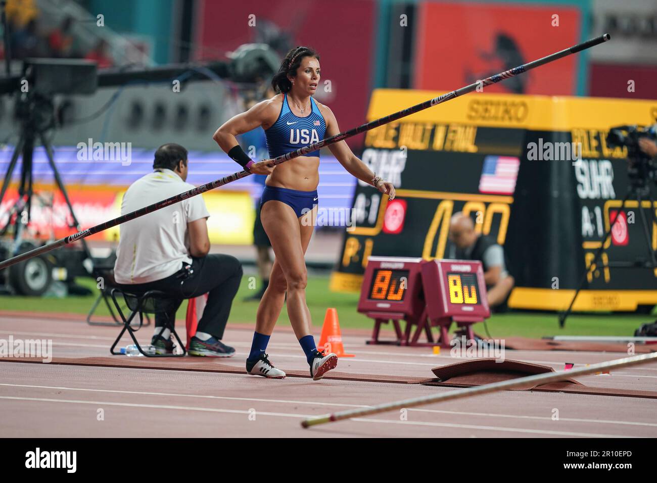 Jennifer SUHR participe à la voûte du pôle aux Championnats du monde d'athlétisme de Doha en 2019. Banque D'Images