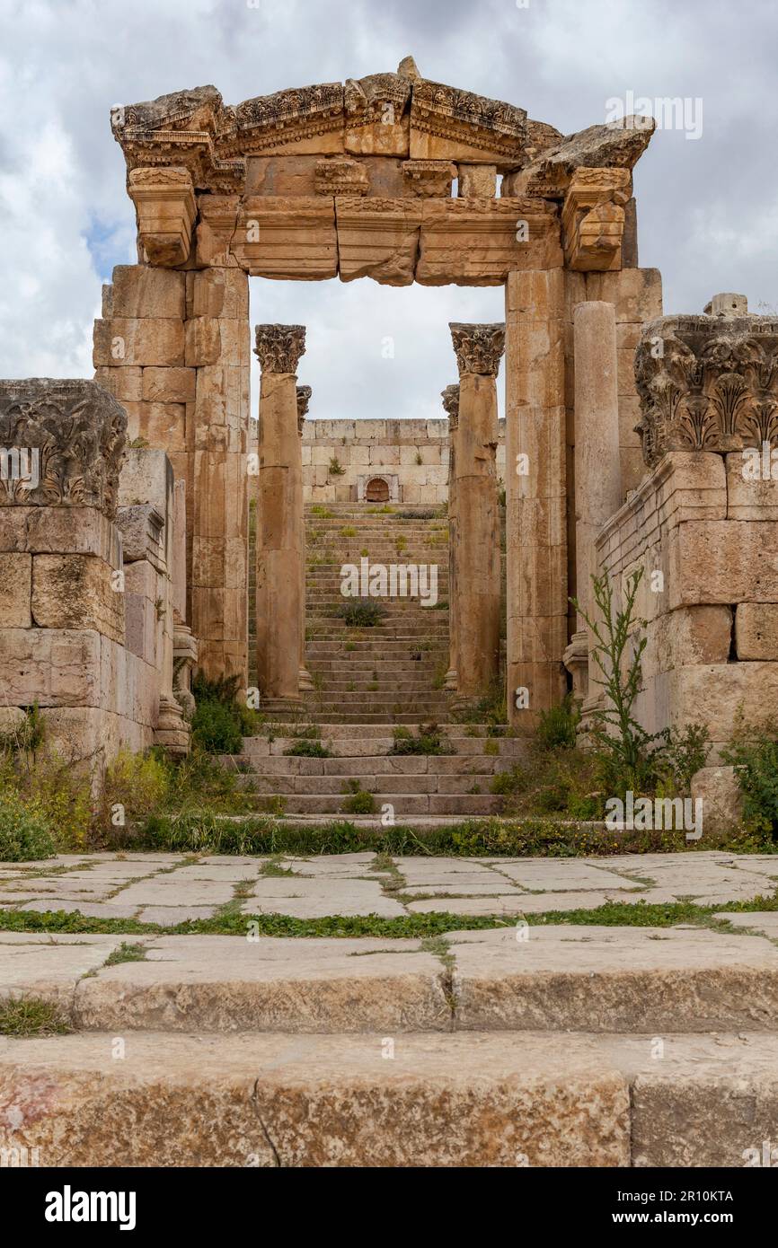 L'ancienne ville romaine de Jerash, l'une des villes romaines les plus grandes et les mieux conservées en dehors de l'Italie, dans le nord de la Jordanie Banque D'Images L'ancienne ville romaine de Jerash, l'une des villes romaines les plus grandes et les mieux conservées en dehors de l'Italie, dans le nord de la Jordanie Banque D'Images