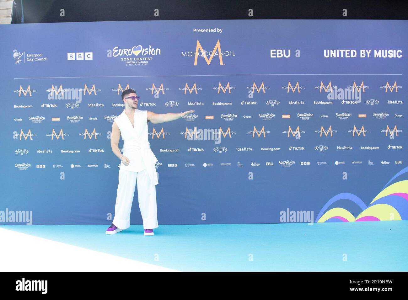 Le Liverpool 2023 Turquoise Carpet ... Les artistes du Concours Eurovision de la chanson 2023 participant à l'événement Turquoise Carpet au St.George's Hall , Liverpool . Banque D'Images