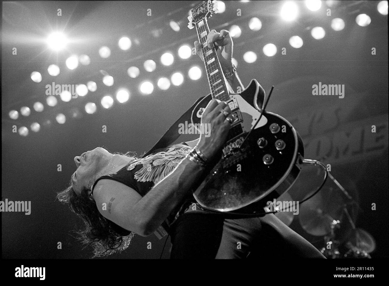 ACE Frehley se produisant à Oakland, Californie 1987 crédit: Ross Pelton/MediaPunch Banque D'Images