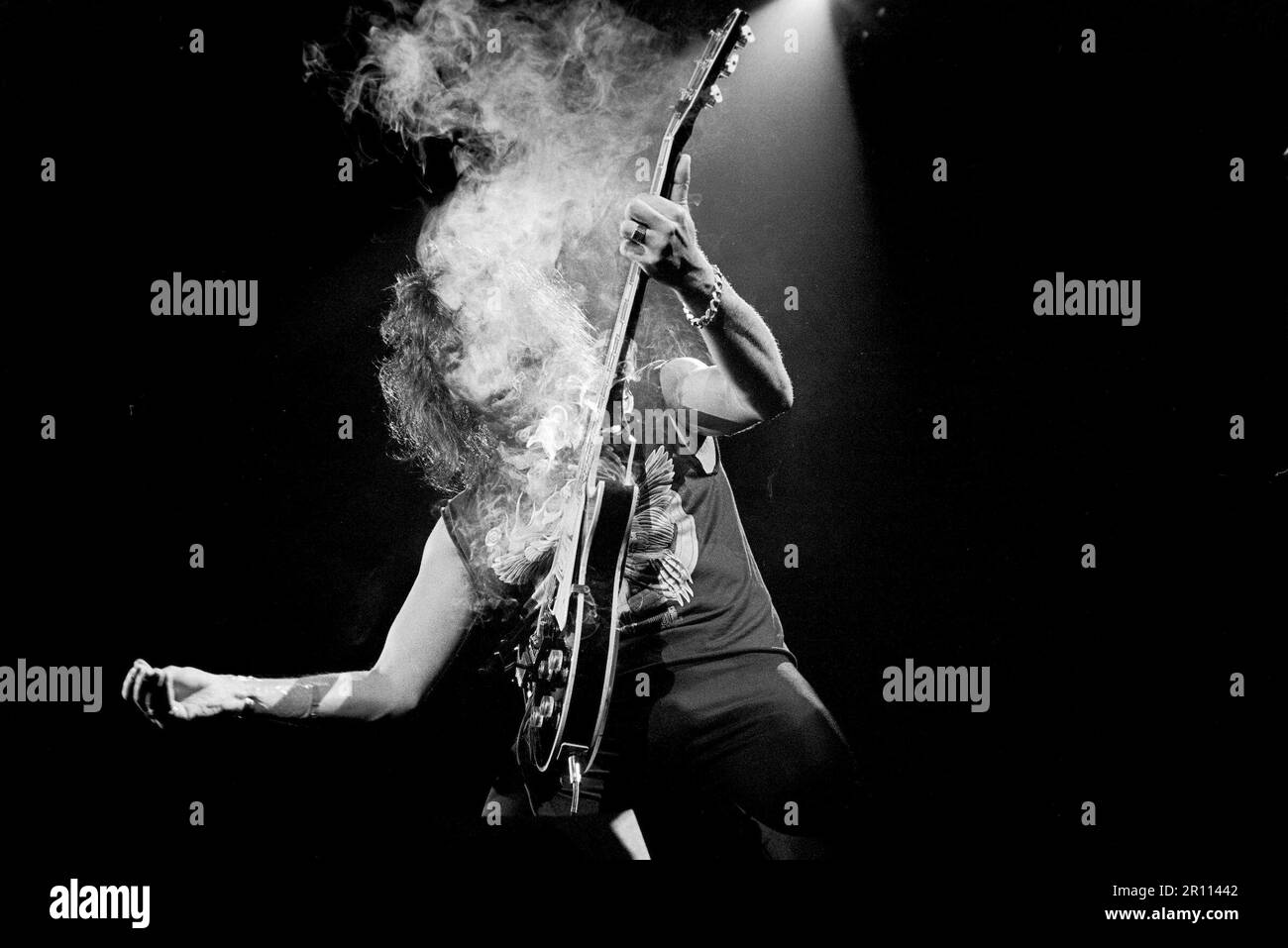 ACE Frehley se produisant à Oakland, Californie 1987 crédit: Ross Pelton/MediaPunch Banque D'Images