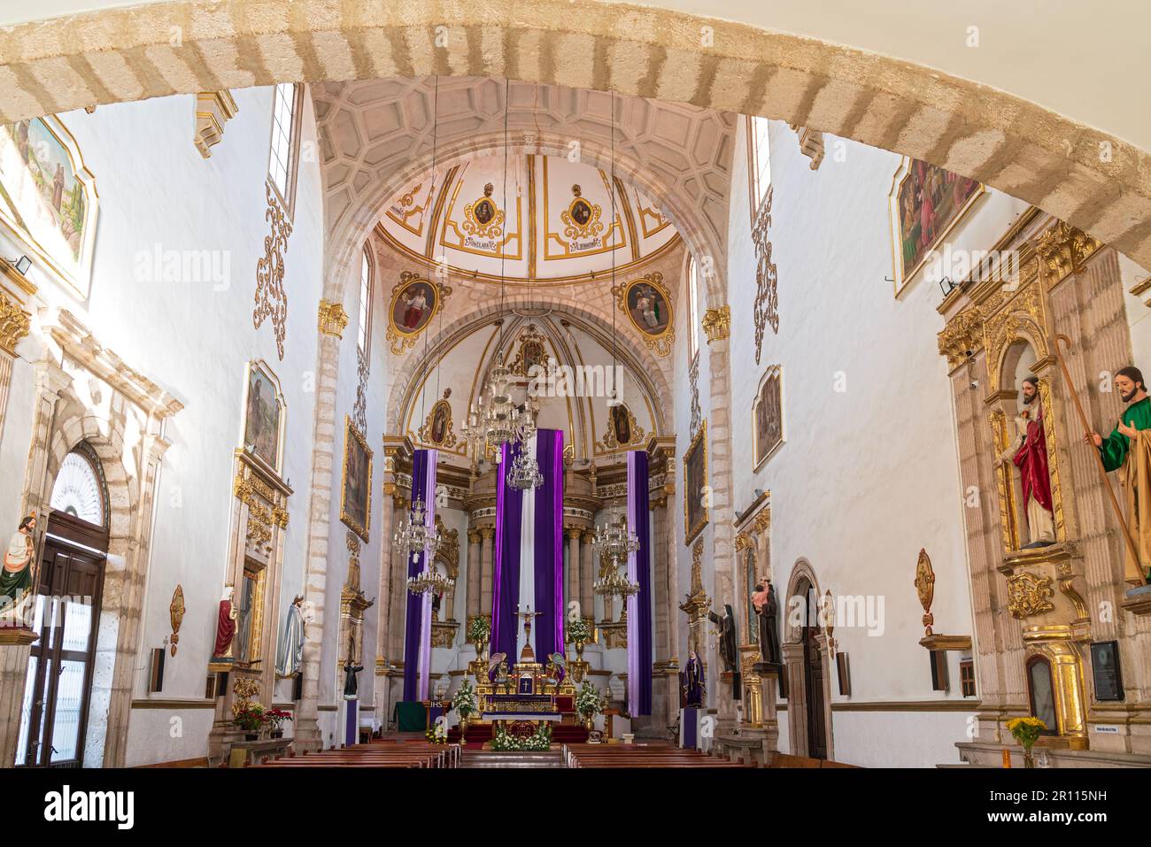 intérieur du temple historique de saint françois d'assise à morelia michoacan mexique Banque D'Images